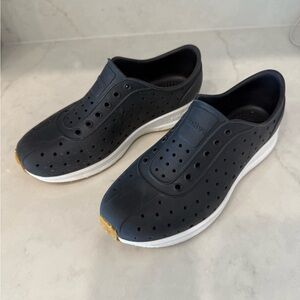 Robbie Child Native Shoes - Y3